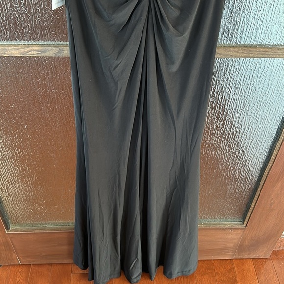 Vince Camuto Sequin Mesh Yoke Column Gown size 6. - Picture 12 of 12
